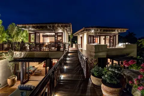 Some of the World’s Most Luxurious Airbnbs