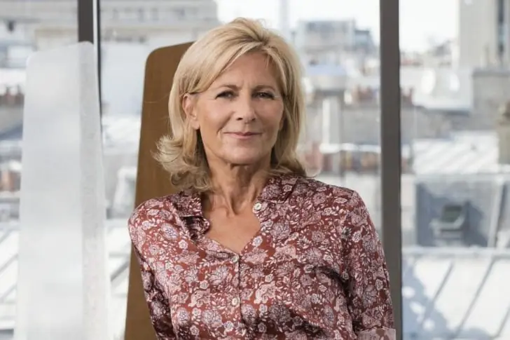 CLAIRE CHAZAL – CÉLIBATAIRE