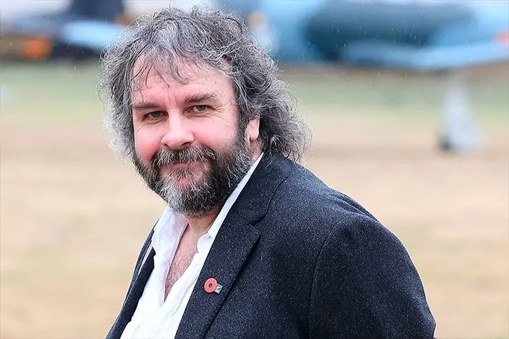 Peter Jackson – 450 millions de dollars