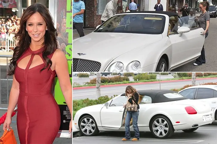 Jennifer Love Hewitt – Bentley Continental GTC, aproximadamente $218mil