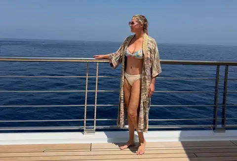Amy Schumer Shows Off Her 50-Pound Weight Loss in Unfiltered Floral Bikini Photos