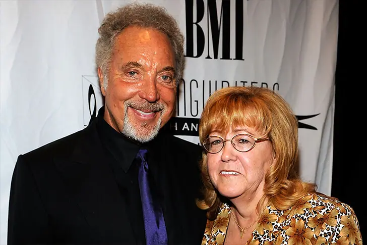 Tom Jones and Melinda Rose “Linda” Trenchard – Together Until 2016