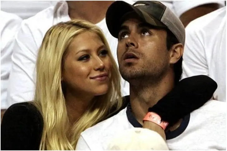 Anna Kournikova and Enrique Iglesias – 17 Years