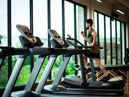 man treadmill workout